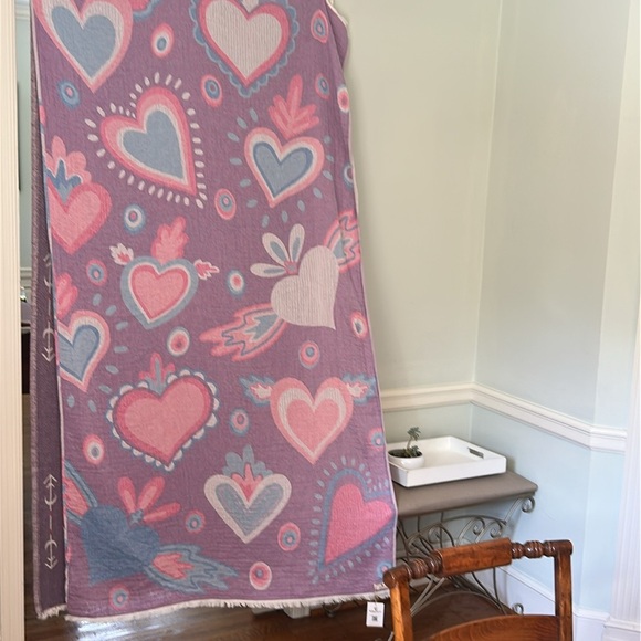 Colorful Heart Patterned Throw Blanket Towel Curtain Dorm Decor NEW 44 x 74 - Picture 3 of 9